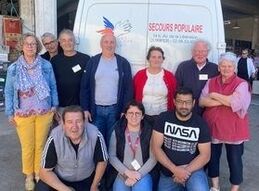 Quelques bénévoles du secours populaire de Quimper