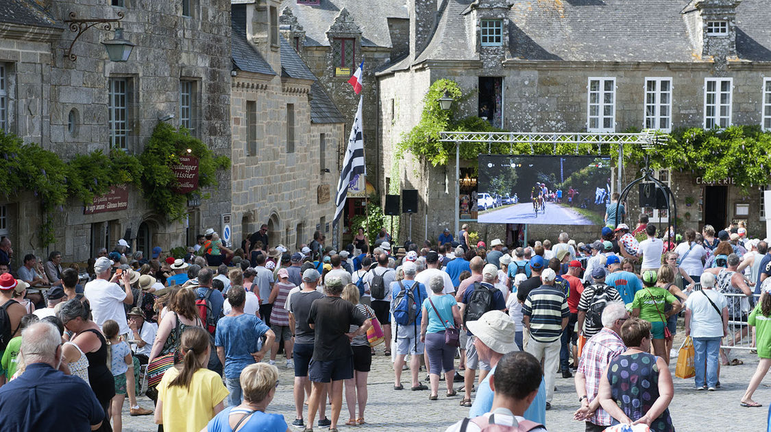 Le passage du Tour de France à Locronan le mercredi 11 juillet 2018 (18)