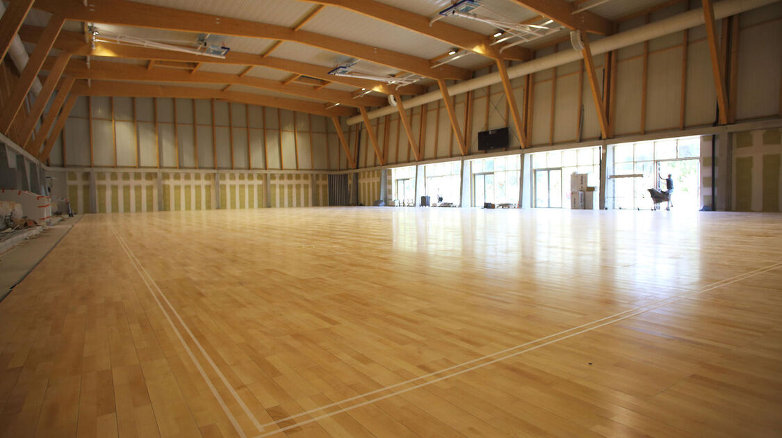 Grande salle : Pose du parquet
