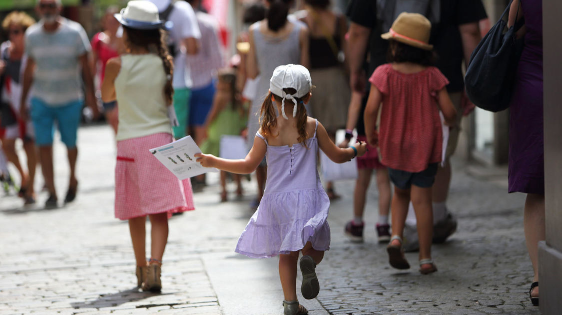 En août, les enfants sont des princes