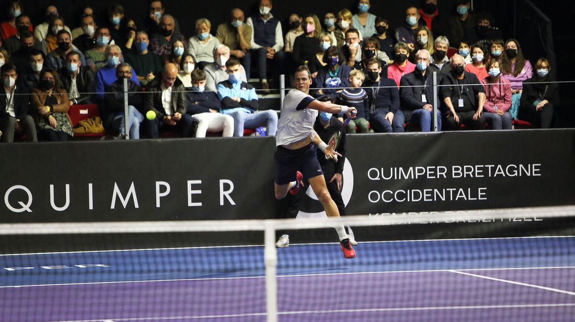 Quimper le 30 janvier 2022. Open de tennis ATP Chalenger de quimper ; Finale simple. Le Canadien Vasek Pospisil (138e) s'impose devant le  Français Grégoire Barrère (167e). Victoire en trois sets  6-4, 3-6, 6-1.