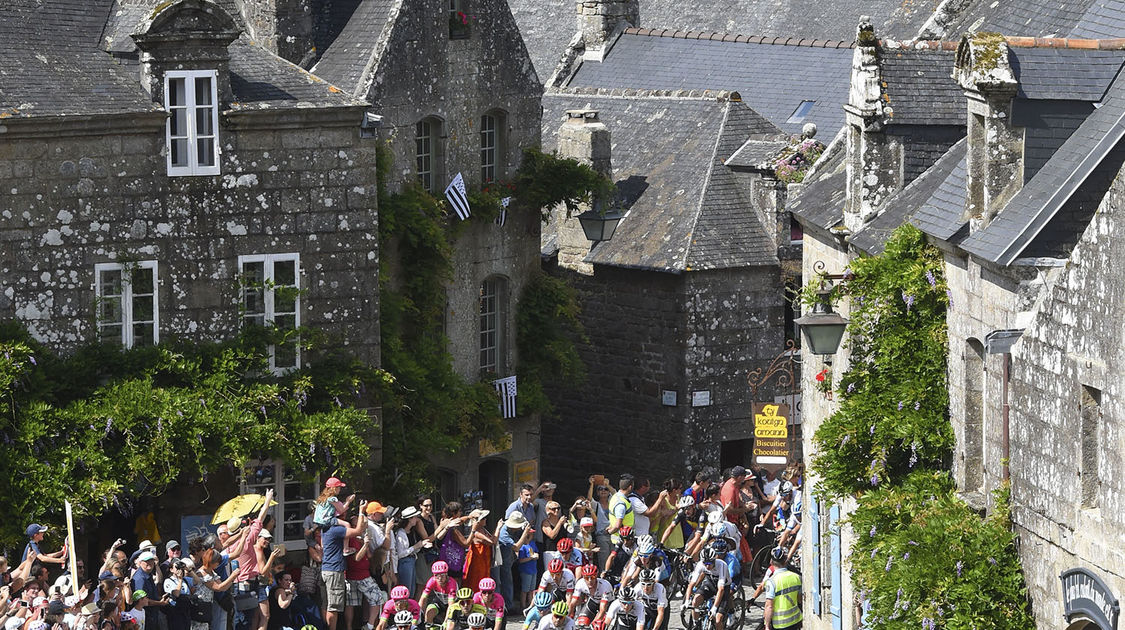 Le passage du Tour de France à Locronan le mercredi 11 juillet 2018 (25)