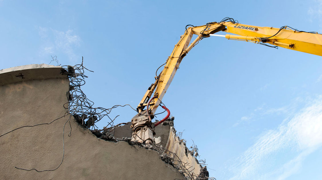 Deconstruction du chateau d eau de Ty Rouz (17)