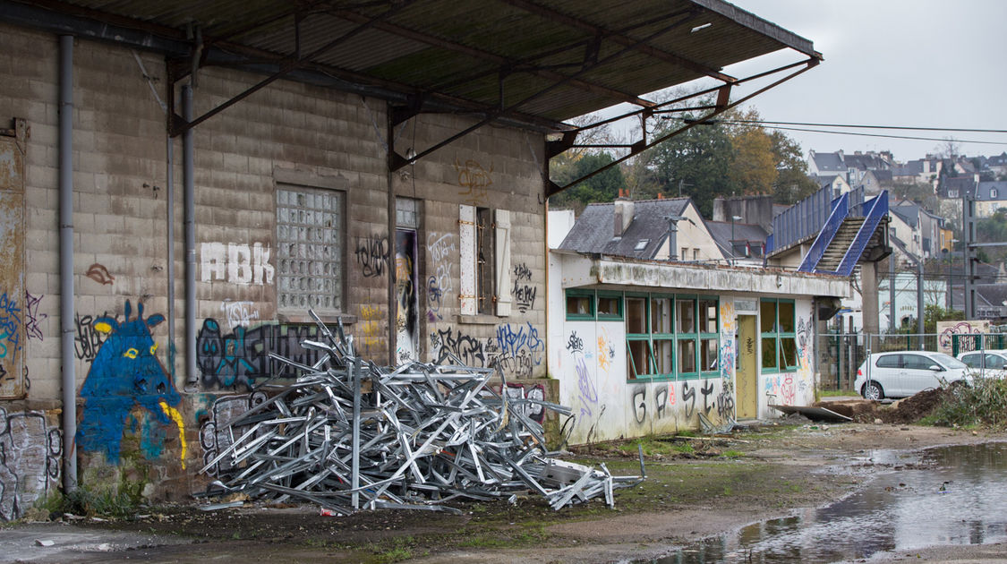 Projet gare - Démolition de hangars zone de l Hippodrome (7)