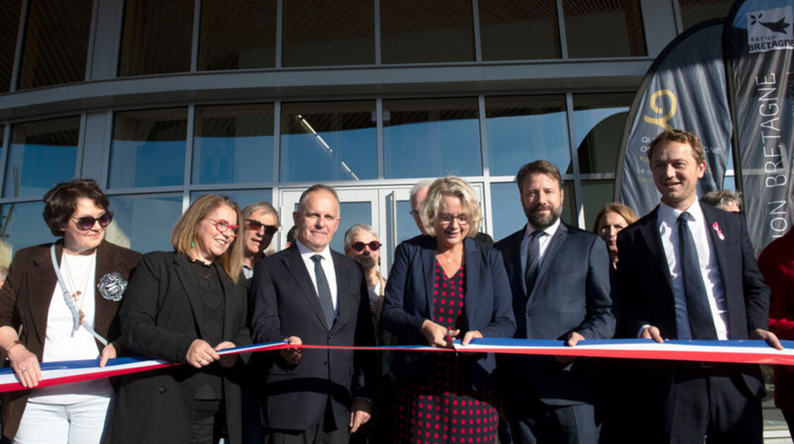 Ouverture de la grande salle événementielle "Kostum Park – À nous la vie"