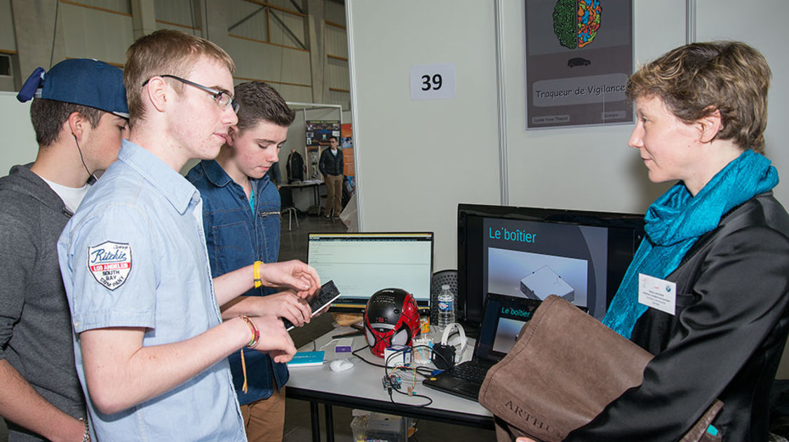 6e Olympiades de sciences de l ingénieur au Parc des expos (10)