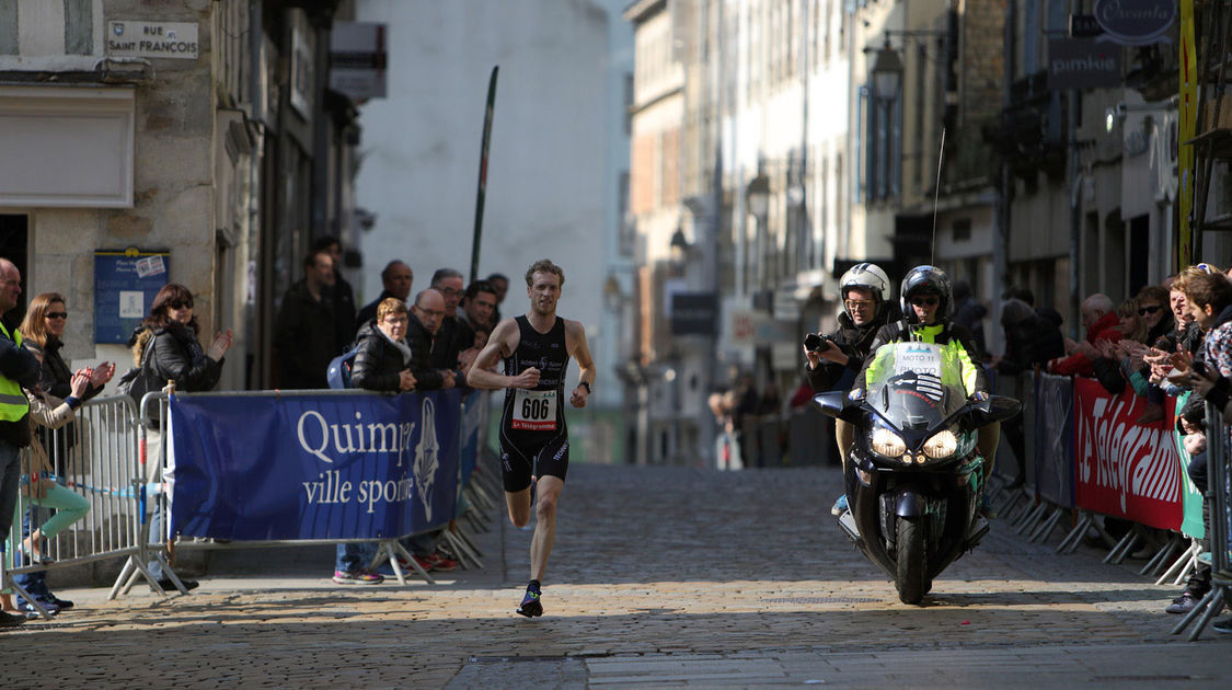 Mathieu Diverres remporte le 10 km Plogonnec-Quimper le 13 mars 2016 (5)