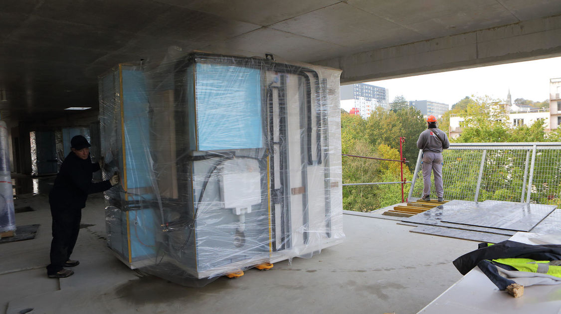 Livraison des cabines de bain à l'EHPAD de Penhars_04