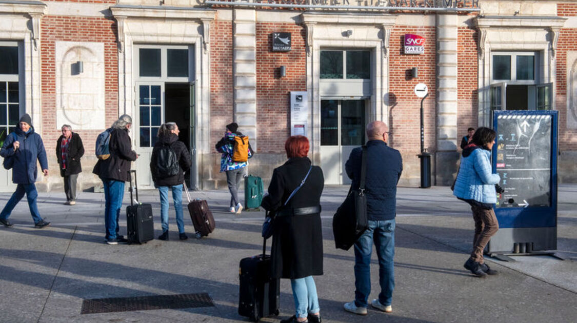 Inauguration de la gare (Décembre 2025)