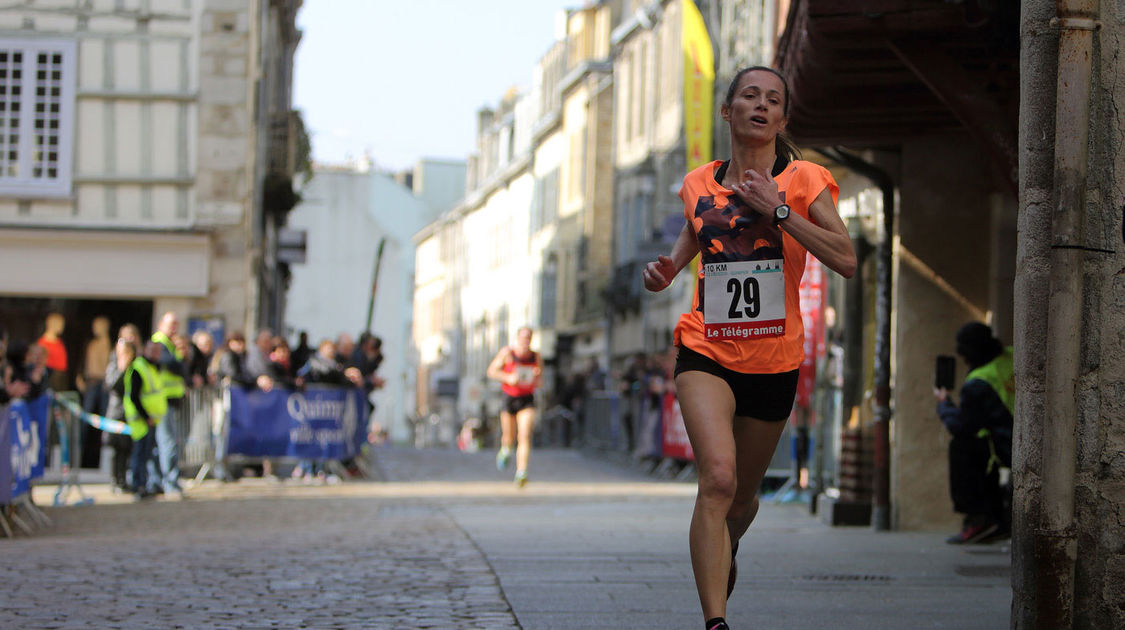 Béatrice Osty remporte le 10 km Plogonnec-Quimper le 13 mars 2016 (9)