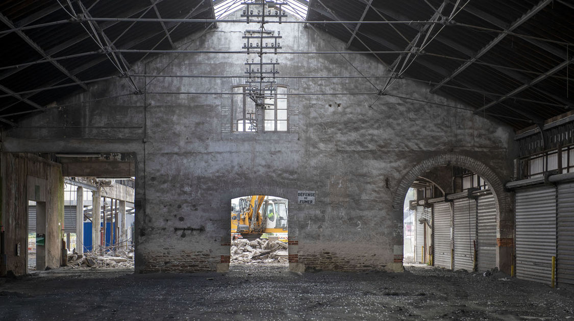 Démolition de la Halle Sernam