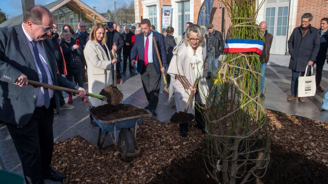 Inauguration de la gare (Décembre 2025)