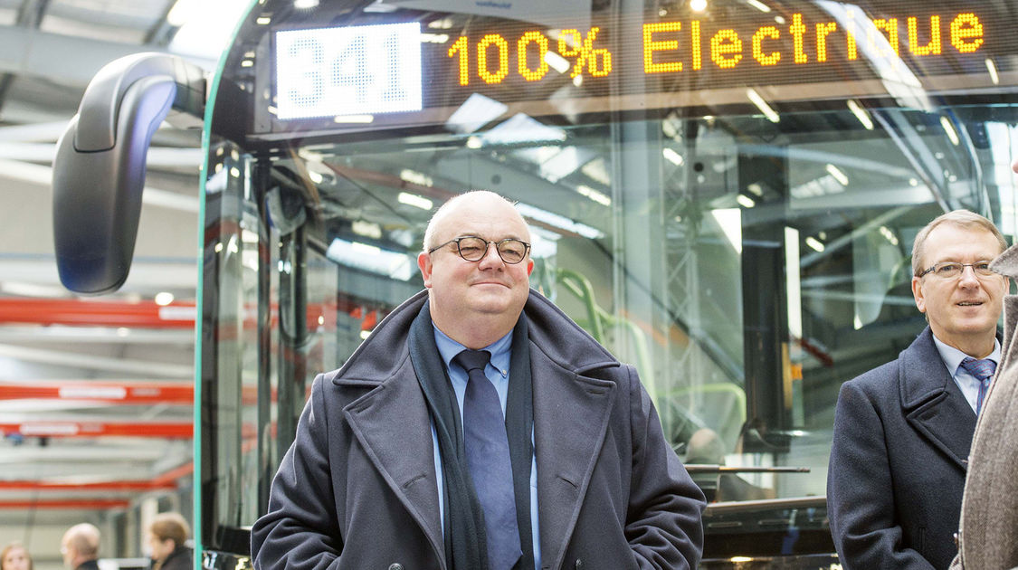 Inauguration de l'usine BlueBus du groupe Bolloré : Ludovic Jolivet, maire de Quimper, président de Quimper Communauté.