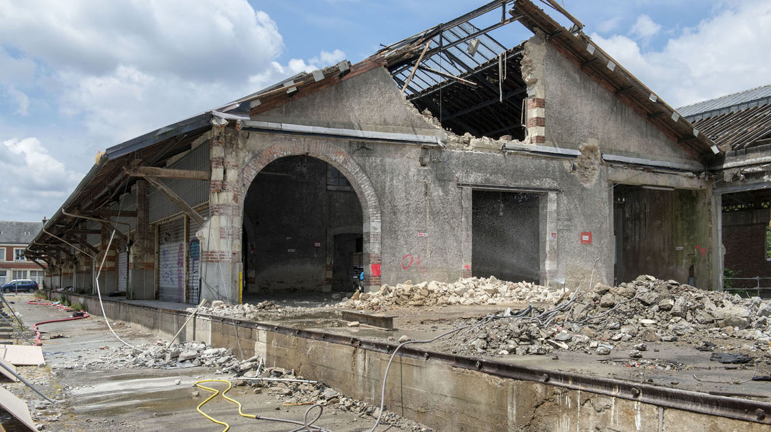 Démolition de la Halle Sernam