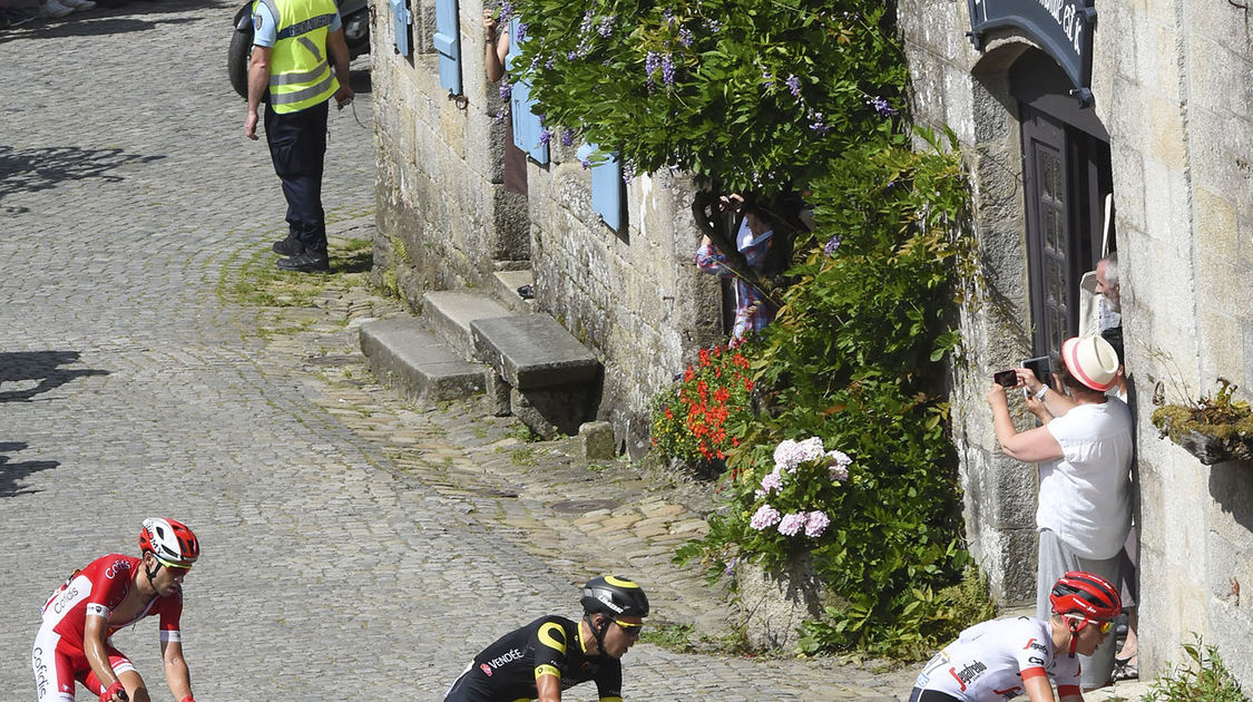 Le passage du Tour de France à Locronan le mercredi 11 juillet 2018 (22)