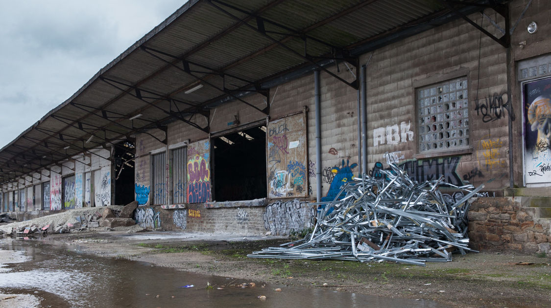 Projet gare - Démolition de hangars zone de l Hippodrome (6)