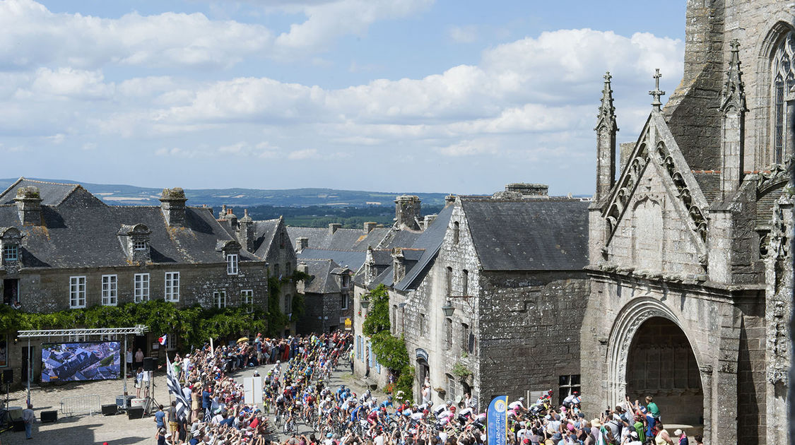 Le passage du Tour de France à Locronan le mercredi 11 juillet 2018 (17)