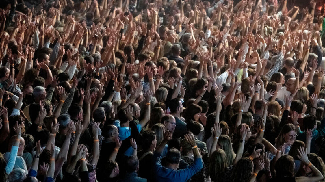 Ouverture de la grande salle événementielle "Kostum Park – À nous la vie"