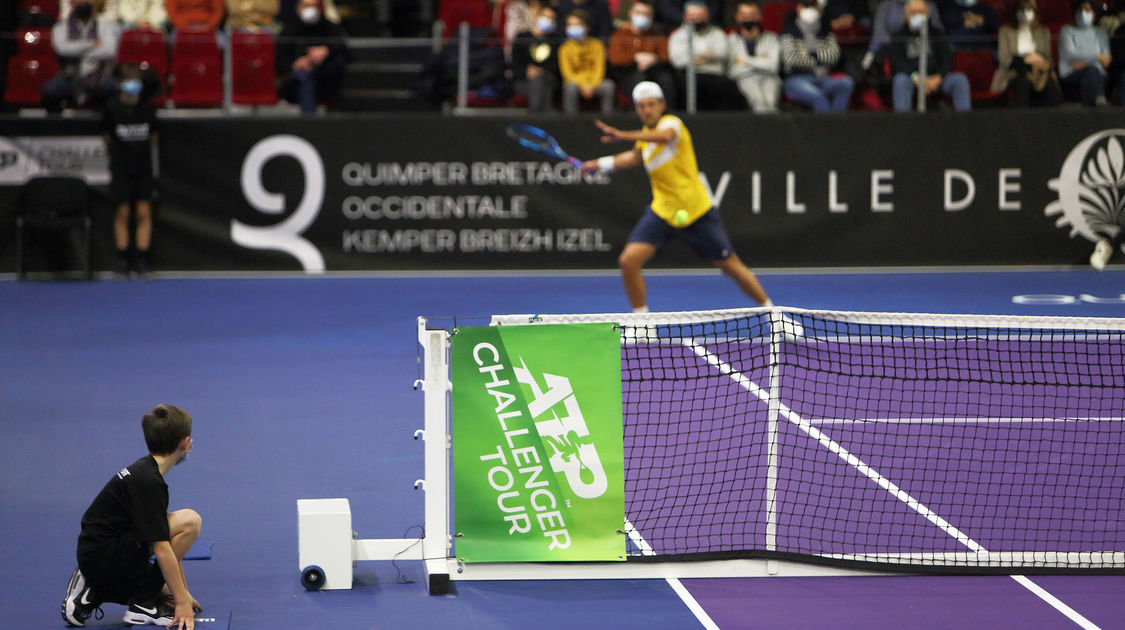 Quimper le 24 janvier 2022. Open de tennis ATP Challenger . 1er tour qualificatif. Victoire de Lucas Pouille face à Maxime janvier