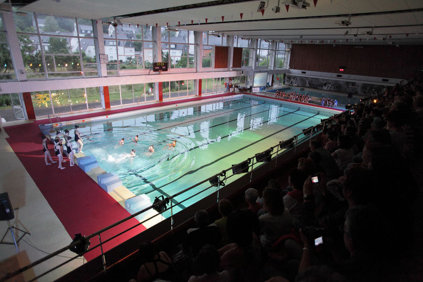 Gala d'aquadanse à la piscine de Kerlan Vian.