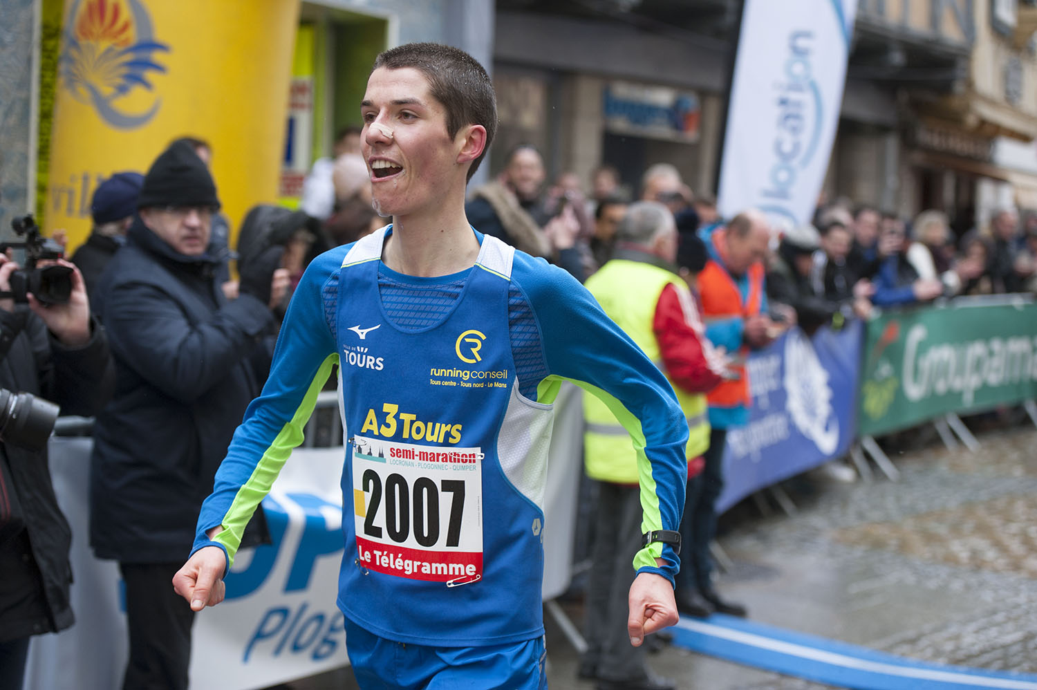 Près de 3000 coureurs au semi-marathon Locronan-Quimper