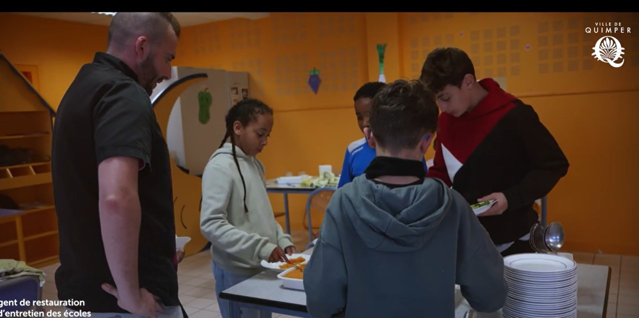 Épisode 1 « Donner du sens, chaque jour » : Jean-François, agent d'entretien et de restauration