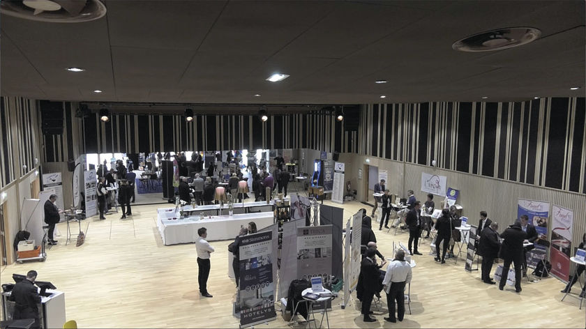 Au 2e étage du centre des congrès