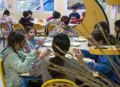 Plaisir à la cantine : pour un éveil sensoriel des plus petits au déjeuner
